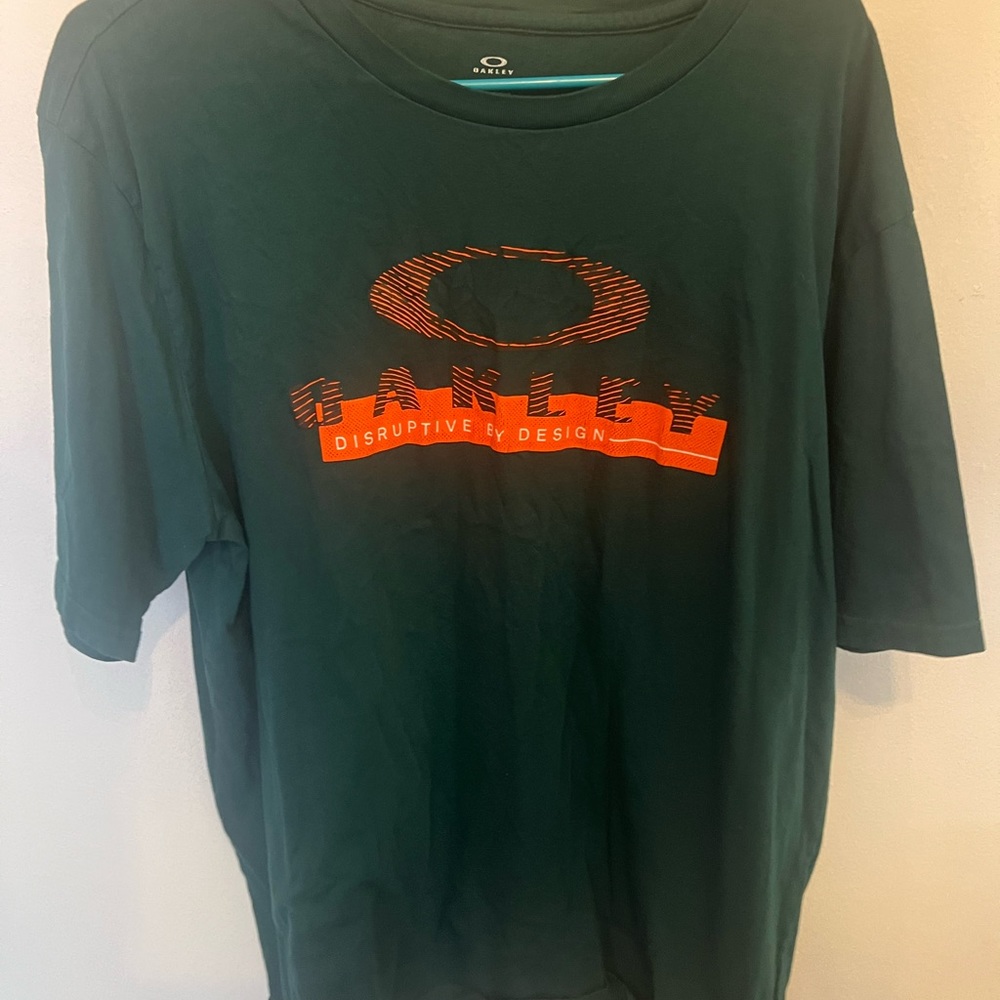 Mens Oakley t shirt